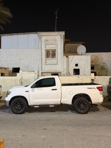 تندرا 5.7 باب للبيع او للبدل