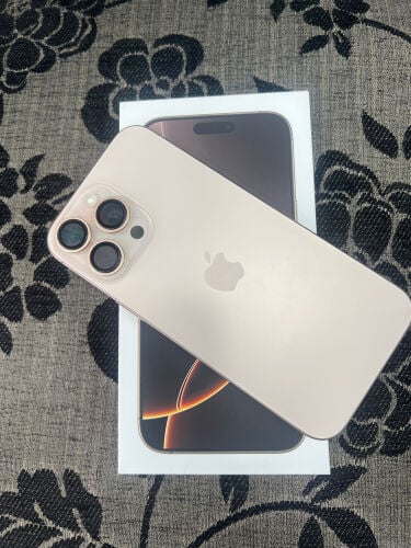 ايفون 16 بروماكس 256 بطارية 93 