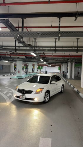 Nissan Altima 162km