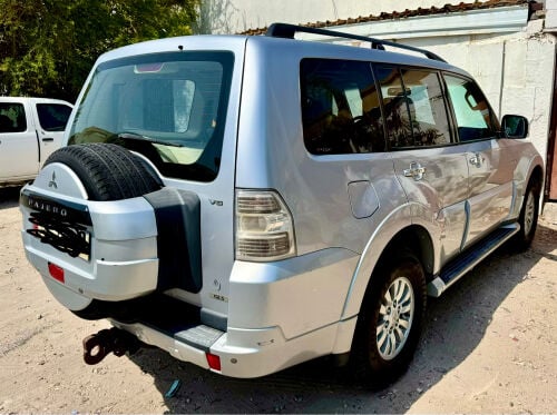 mitsubishi pajero