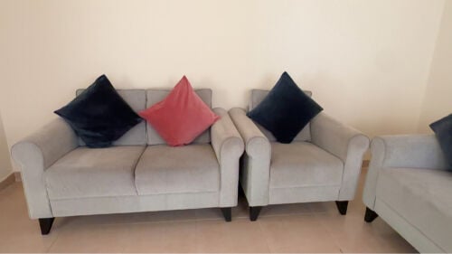 Elegant 6-seater sofa set for sale