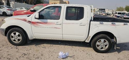 nissan pick up