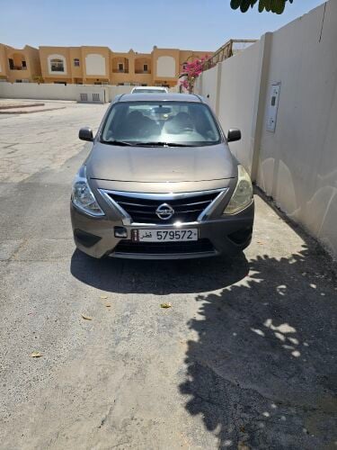nissan sunny 2015
