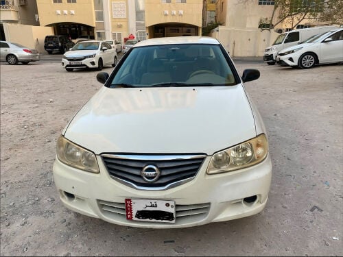 NISSAN SUNNY , model 2010