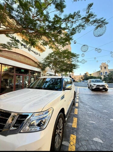 NISSAN PATROL PLATINUM- PEARL WHITE