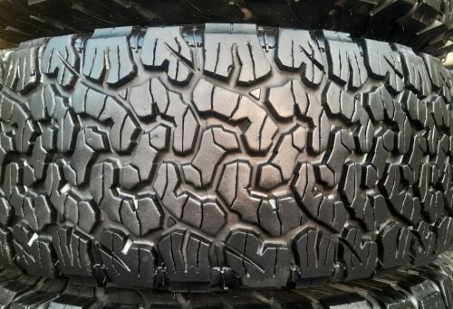 285/70/17 Bfgoodrich Brand