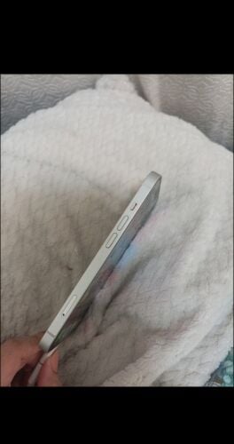 ايفون 13