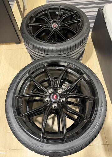 19” Alloy Wheels (5x112)