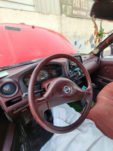 Nissan pickup