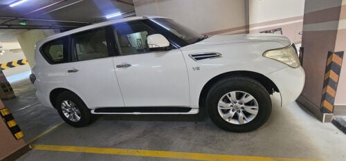 Nissan patrol 2013 V8