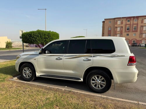 urgent sale gxr 2010 