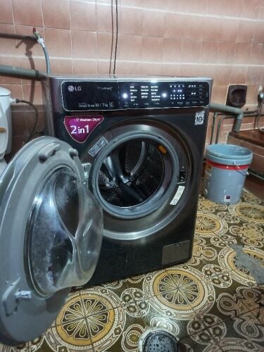 10/7 KG LG FOR SALE 2IN1