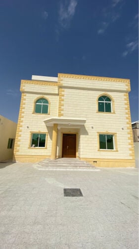 العزيزية للبيع فيلا موقع 500 متر