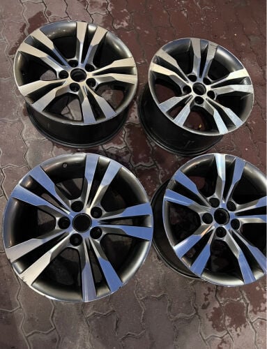 Cadillac CTS Wheels 