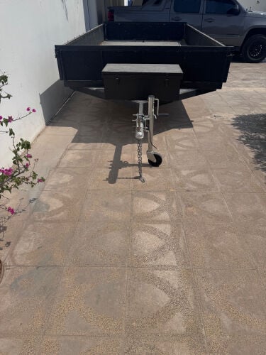 البيع عريانة ثلاثة في أربعة 