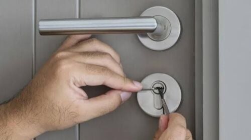 نجار أبواب