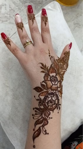 hennaa designer