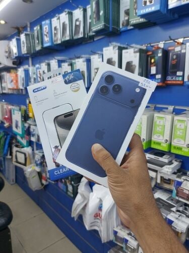 Best deal 17promax 256 blue