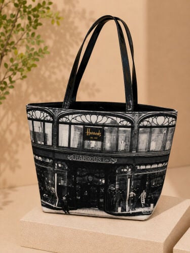 Elegant Harrods tote bag