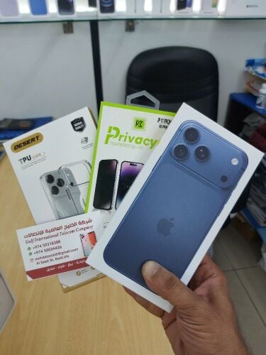 Apple 17pmax 256gb. blue