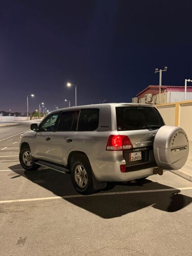 Toyota Land Cruiser 2011 G 6 Cylind
