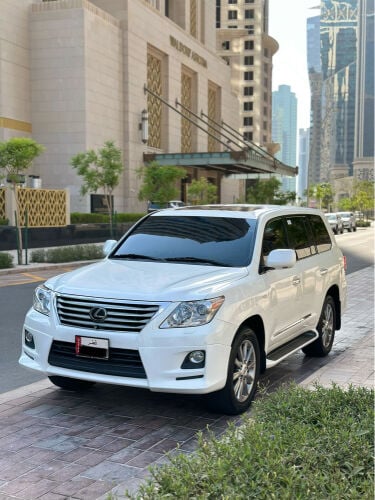 Lexus LX570 low kilometers