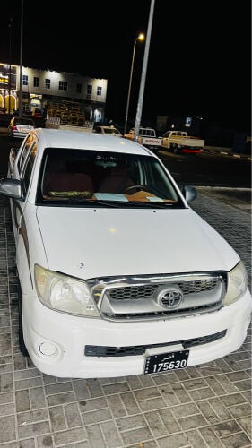 TOYOTA HILUX FOR SALE 