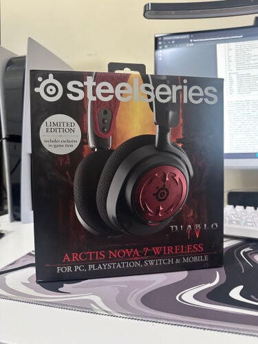 Arctis Nova 7 Wireless Headphones
