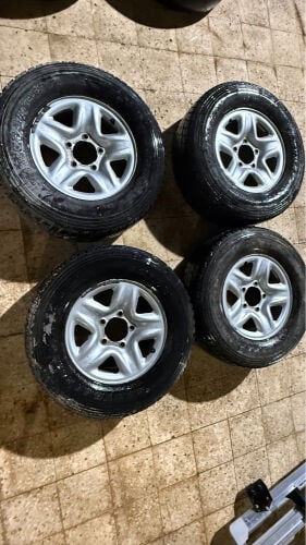 Land Cruiser/ LX570 rims for sale