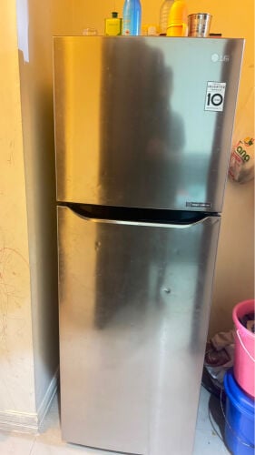LG FRIDGE (urgent sale)