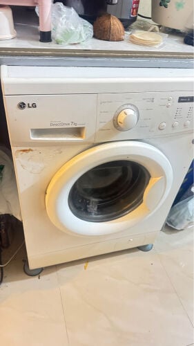 LG WASHING MACHINE (urgent sale)