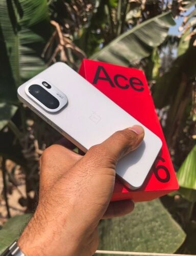ONE PLUS ACE 6 . 512GB