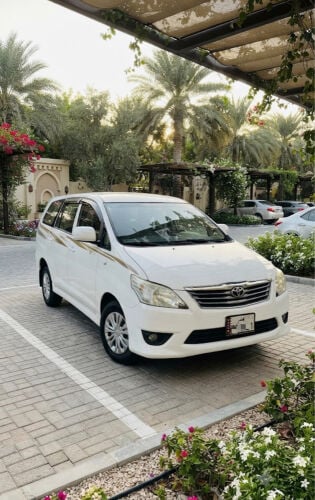 TOYOTA INNOVA 2015 