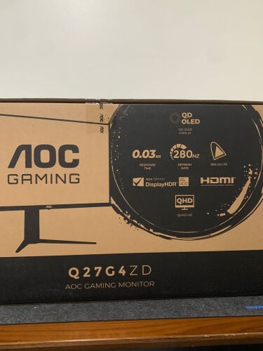 QD-OLED gaming monitor