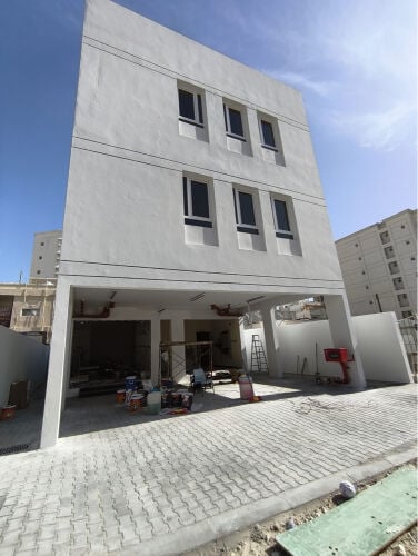 النجمة للبيع عمارة جديدة مؤجرة 