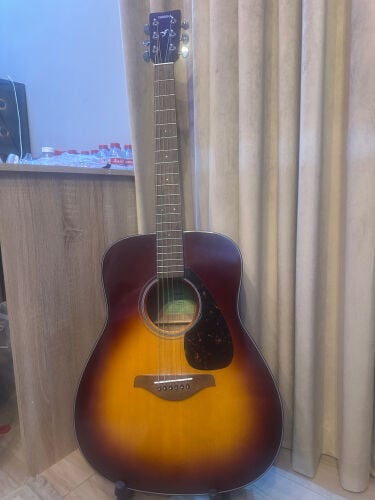 Yamaha FG800 acoustic guitar 