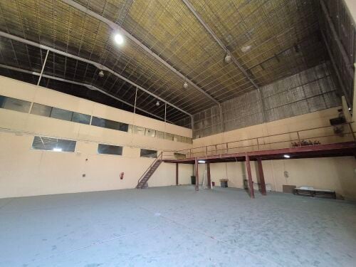 500-SQM STORE FOR RENT