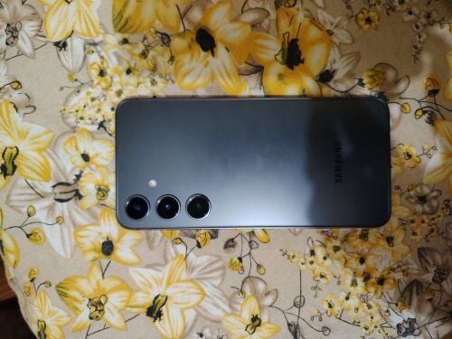 Samsung 24 plus