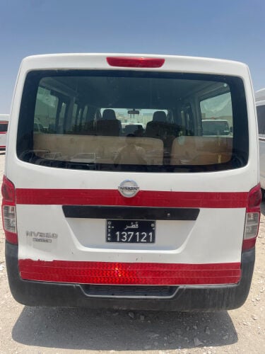 للبيع ثلاث باصات نيسان وماكسس 