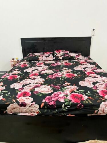 King size bed 200*200