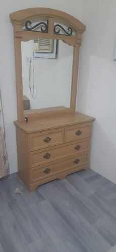 dressing table