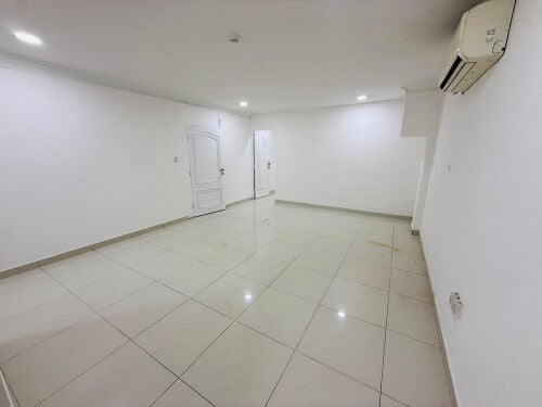 1bhk available in Markiya