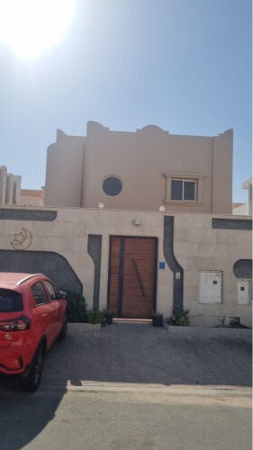 للبيع فيلا بالمعموره