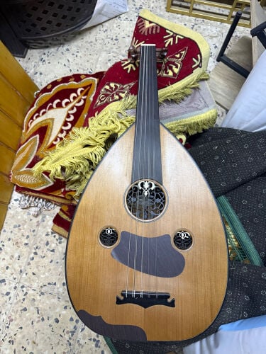عود موسيقى تركي