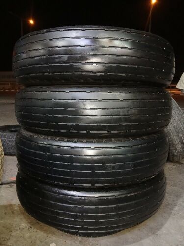 900-17.Maxxis baloon