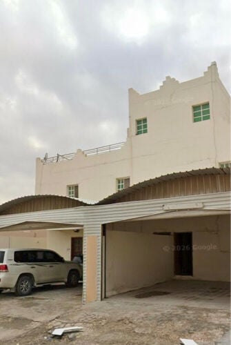 للبيع فلتين متلاصقات 