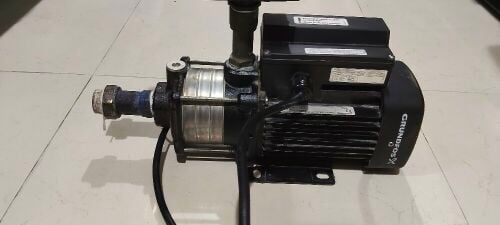 motor with pressure pump