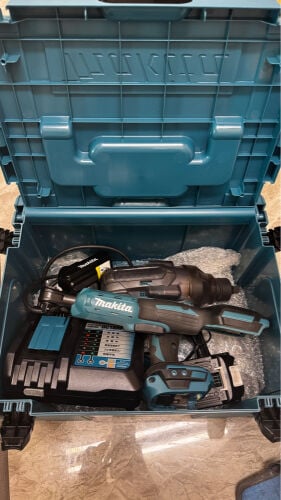 Makita car tools 