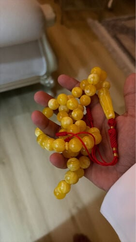 للبيع