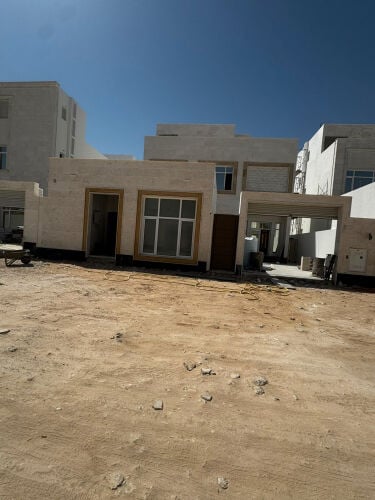للبيع فيلا في الناصرية 